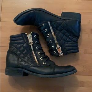 Quilted leather quilted boots with gold hardware